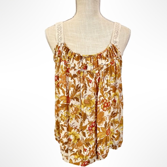 Rachel Zoe Floral Top - Picture 3 of 8